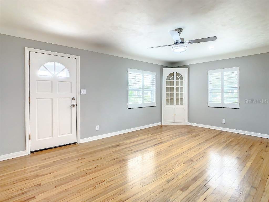 5400 3rd Avenue N Saint Petersburg FL 33710 TB8423494 image3