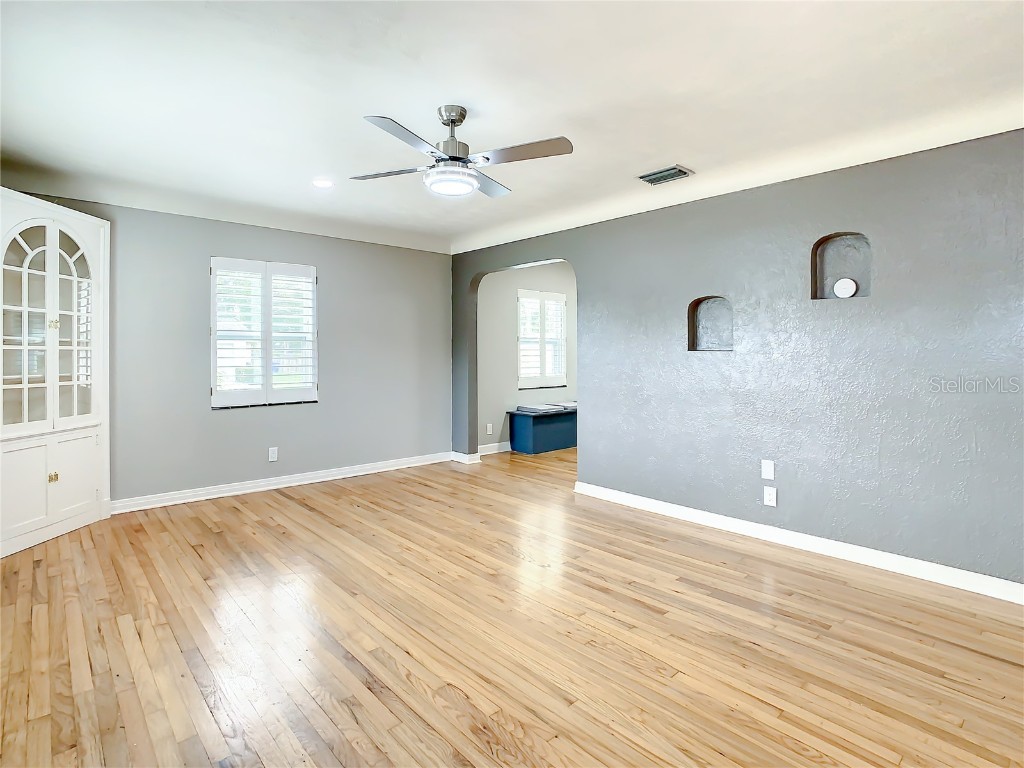 5400 3rd Avenue N Saint Petersburg FL 33710 TB8423494 image4