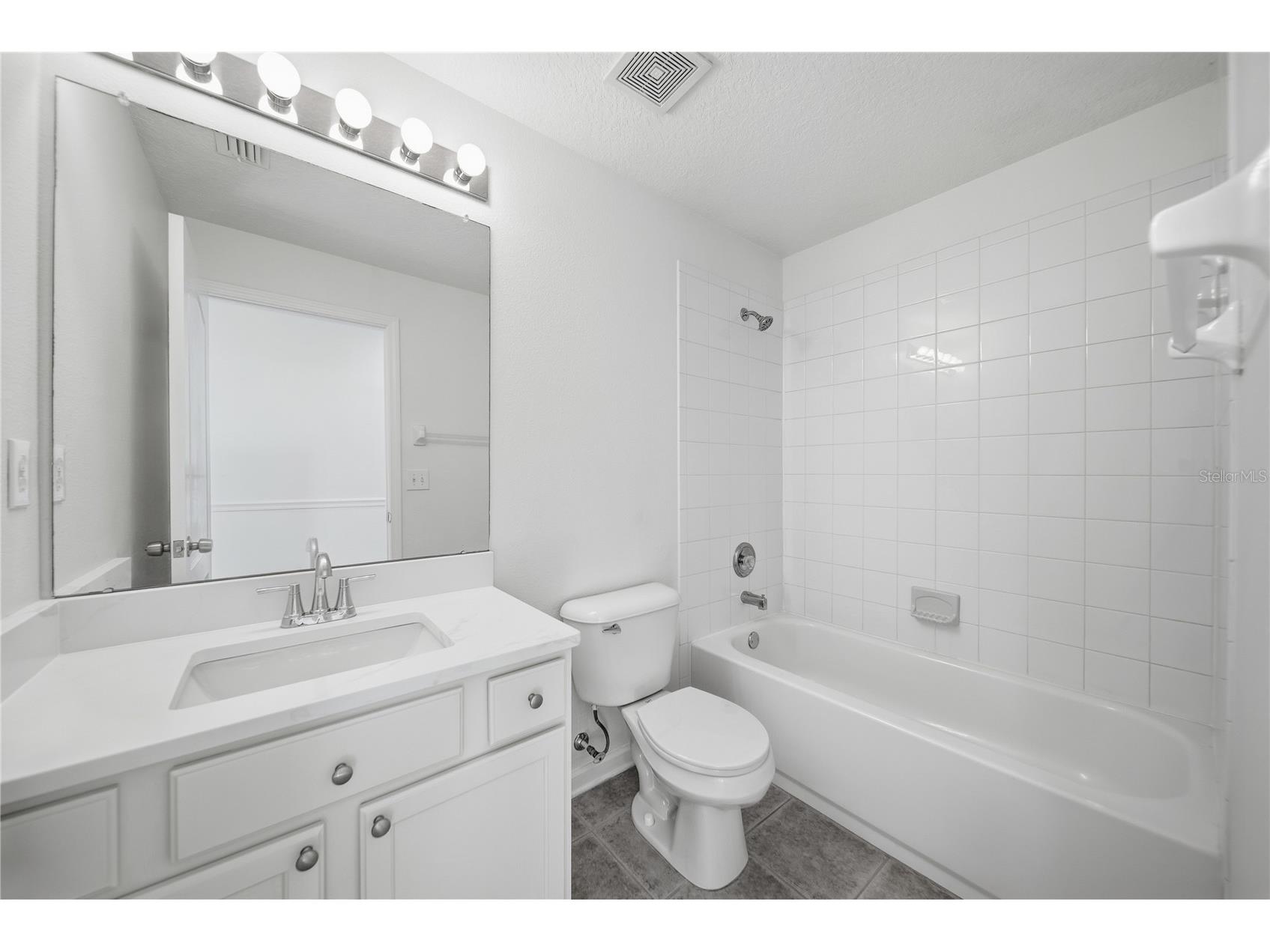 5400 Algerine Place Wesley Chapel FL 33544 TB8500834 image19