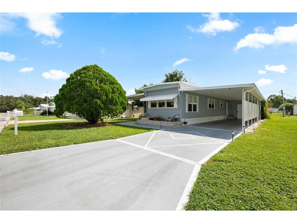 5400 Amanda Street Zephyrhills FL 33542 TB8419911 image1
