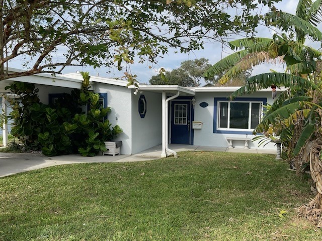 5400 Circle Drive Weeki Wachee FL 34607 - WEEKI WATCHEE RIVER - CANAL O6257808 image1