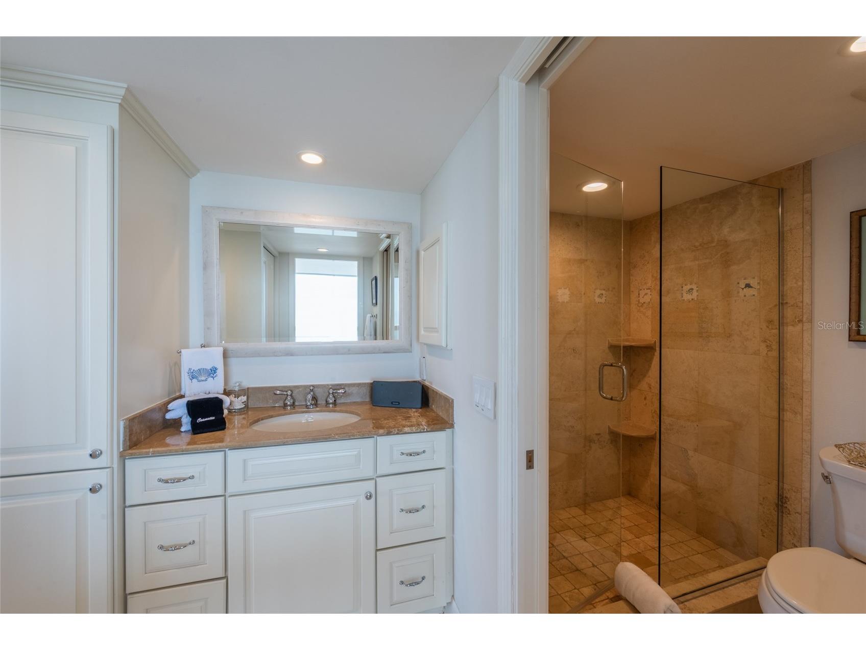 5400 Ocean Boulevard #10-02 Sarasota FL 34242 A4688970 image14