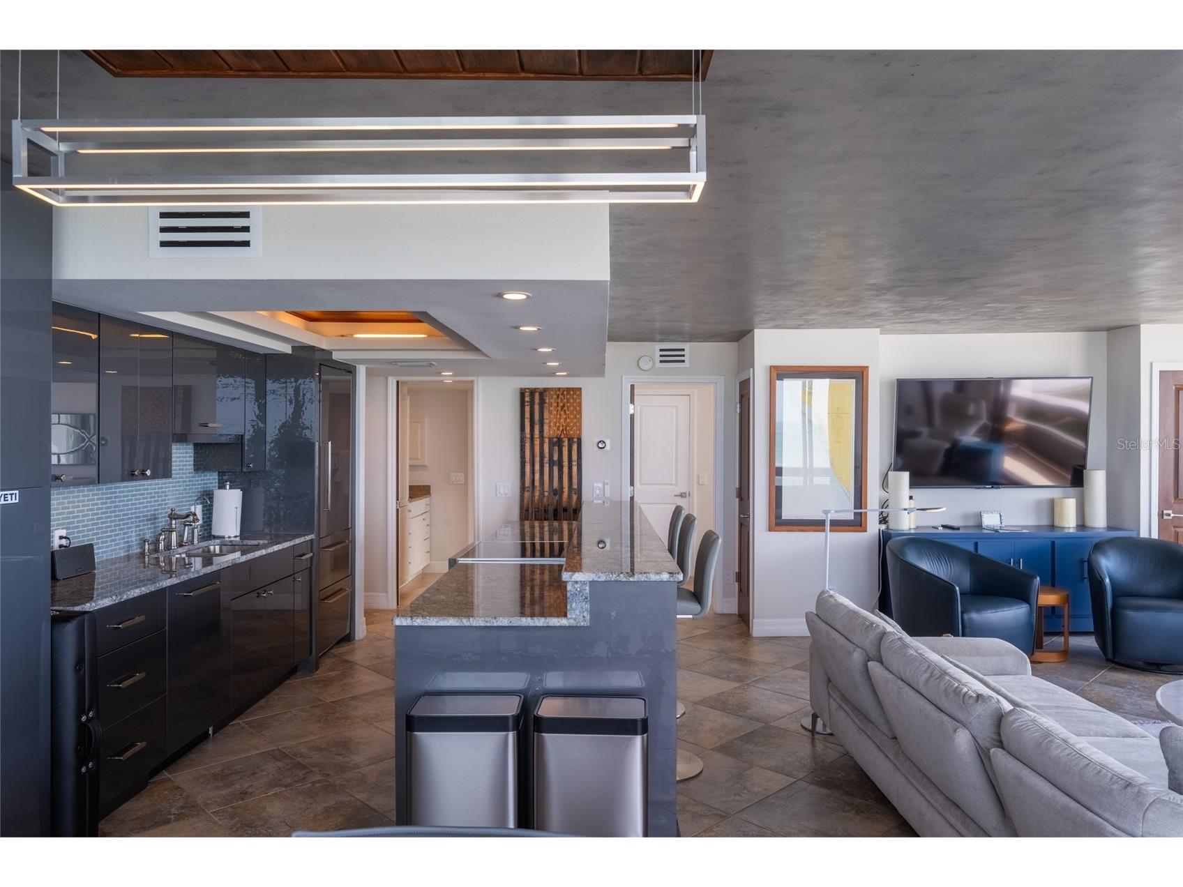 5400 Ocean Boulevard #10-02 Sarasota FL 34242 A4688970 image22