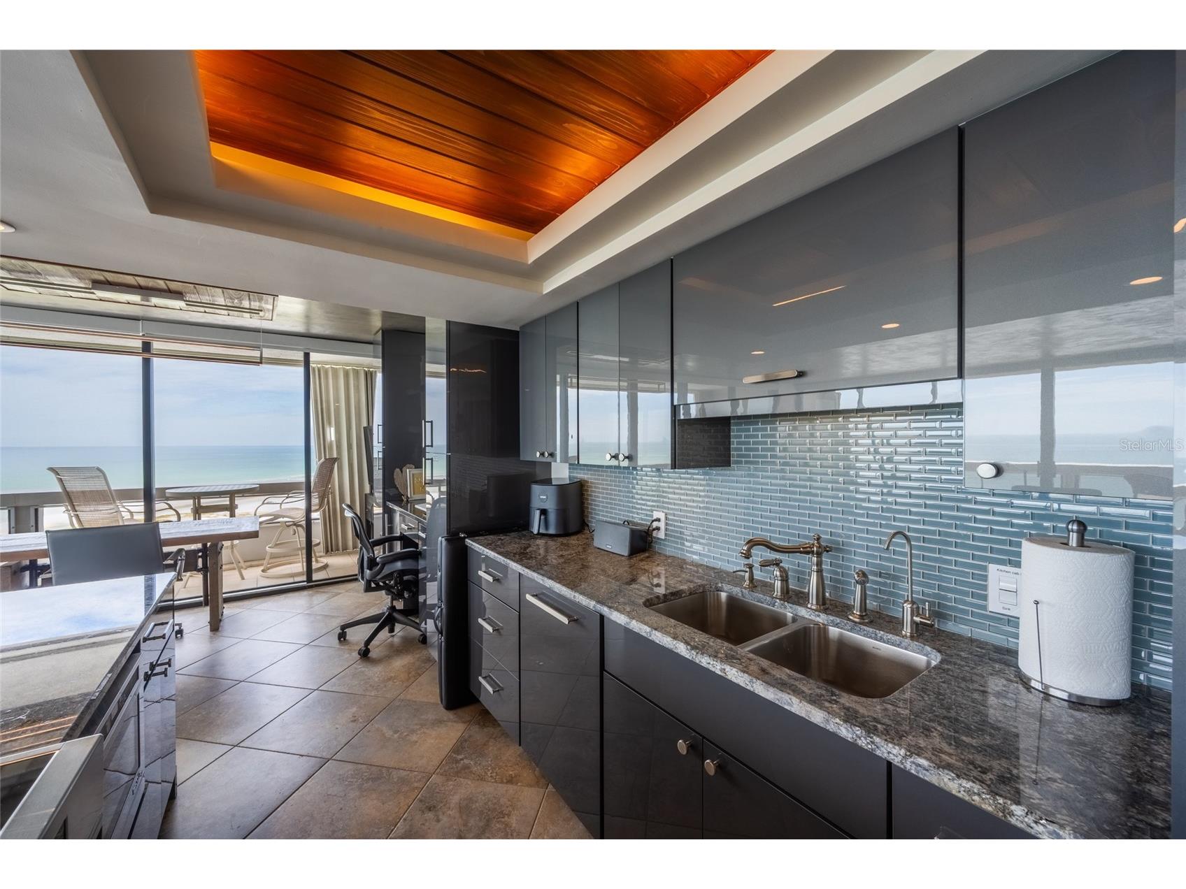 5400 Ocean Boulevard #10-02 Sarasota FL 34242 A4688970 image6