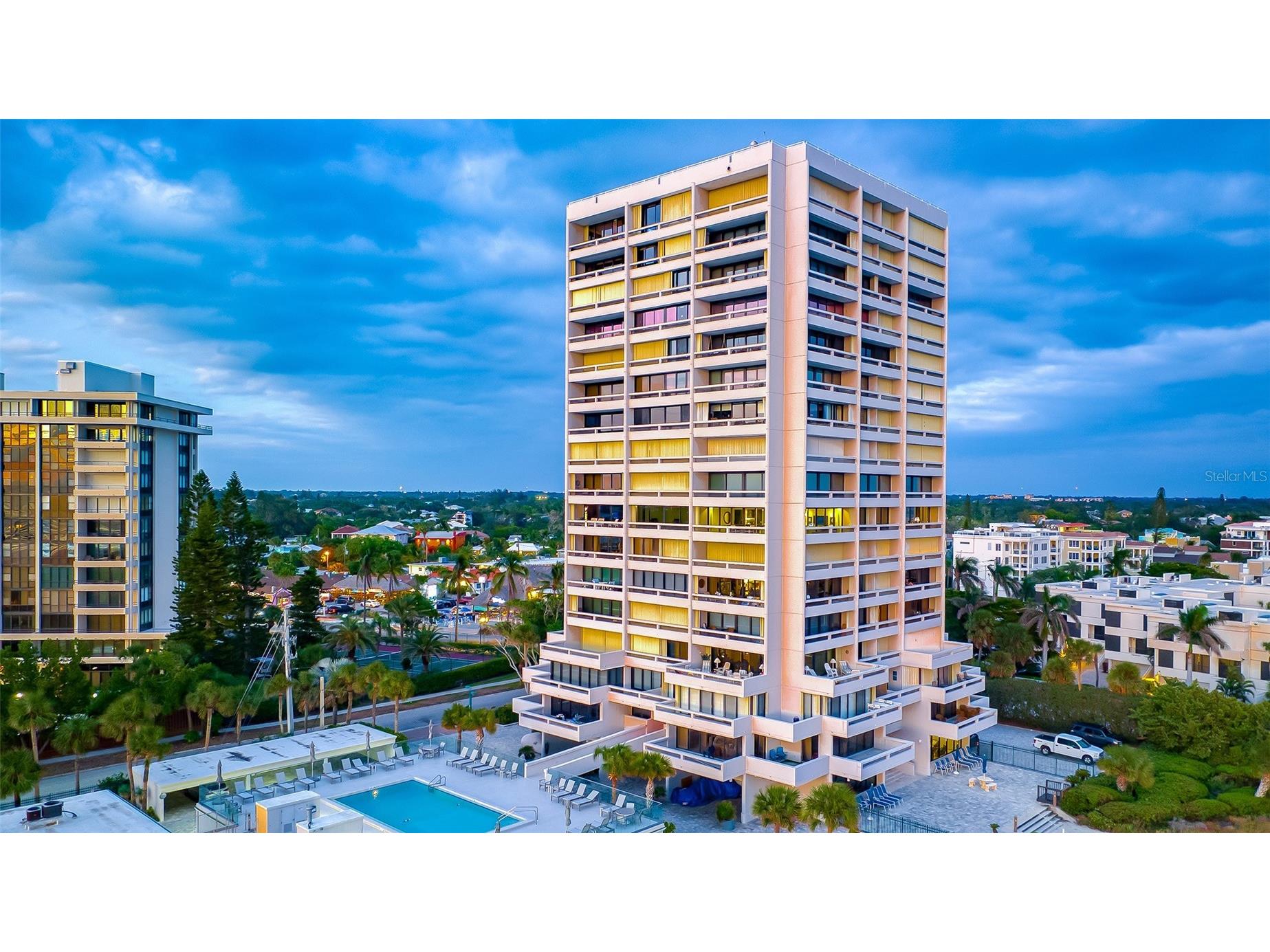 5400 Ocean Boulevard #12-2 Sarasota FL 34242 - GULF OF MEXICO A4670756 image1