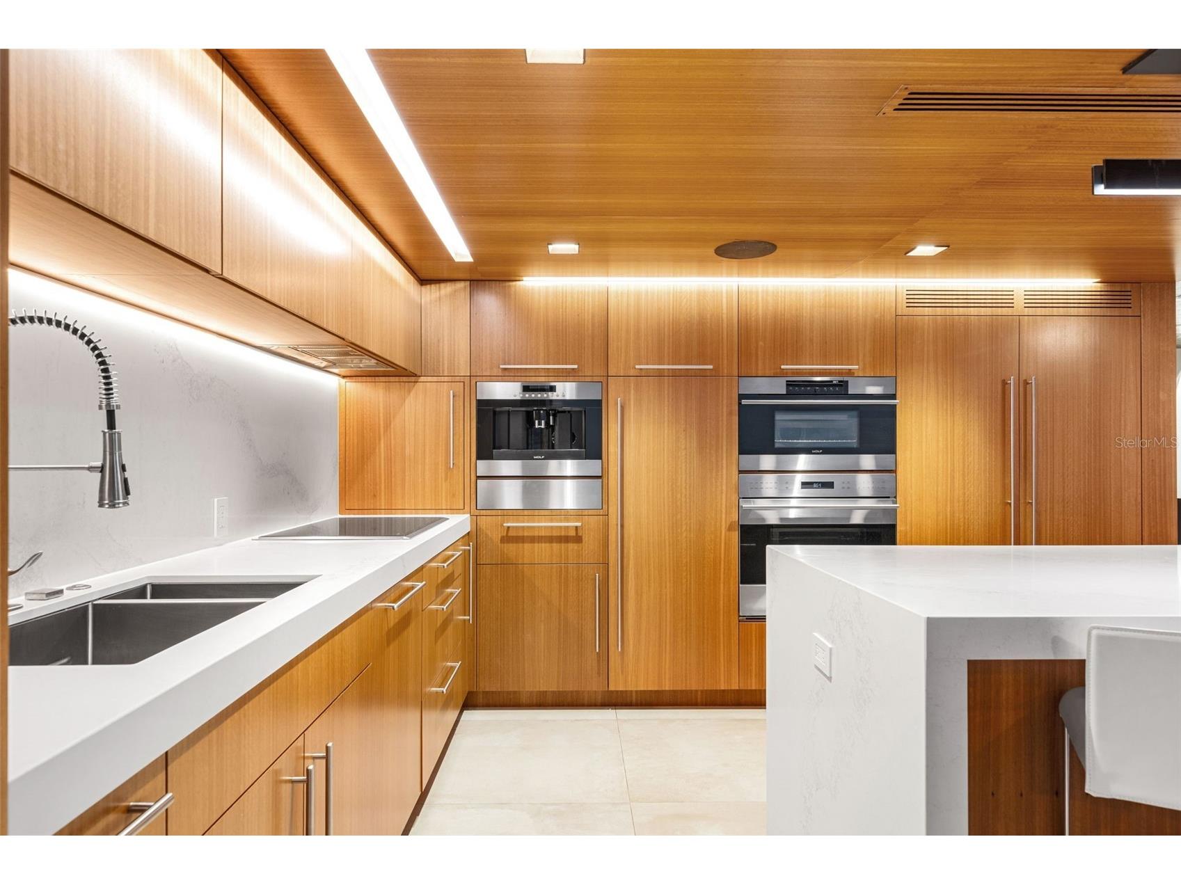 5400 Ocean Boulevard #15 1-4 Sarasota FL 34242 - GULF OF MEXICO A4698001 image24