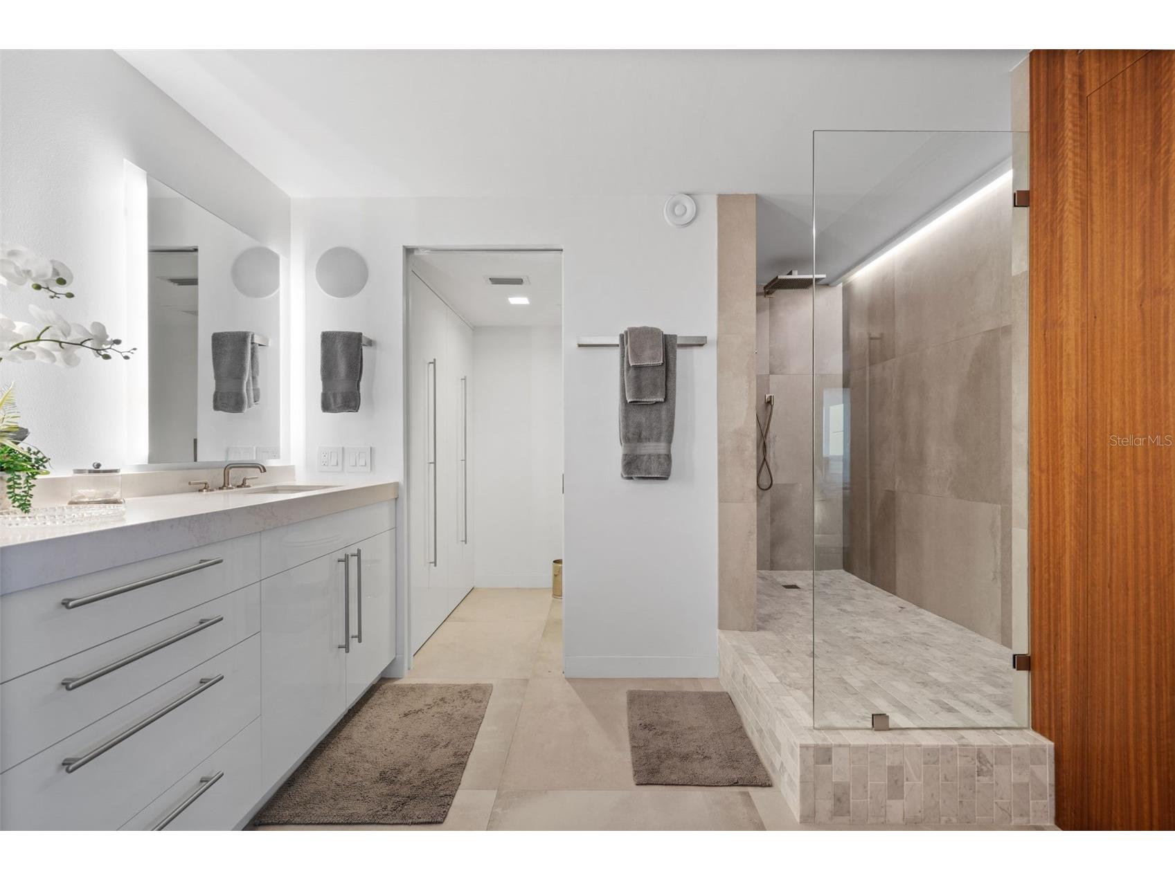 5400 Ocean Boulevard #15 1-4 Sarasota FL 34242 - GULF OF MEXICO A4698001 image56