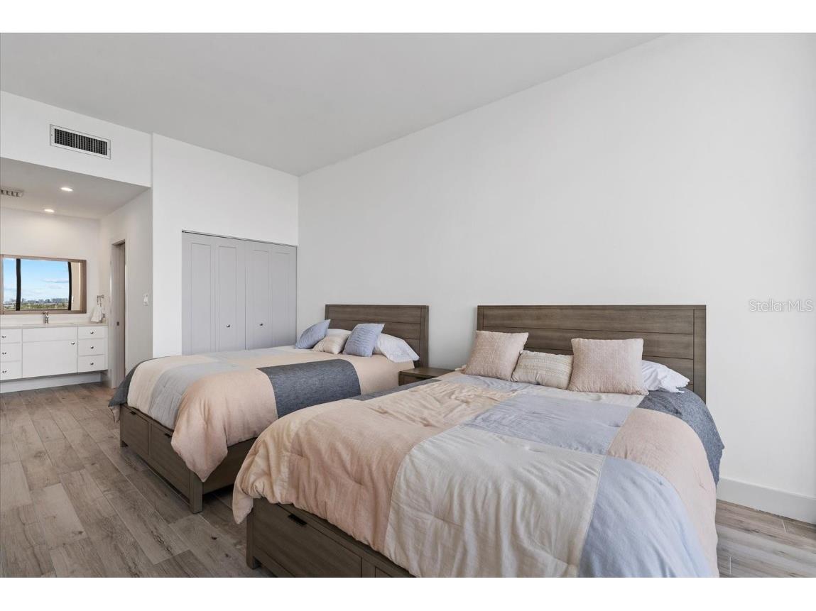 5400 Ocean Boulevard #17-04 Sarasota FL 34242 - GULF OF MEXICO A4667710 image17