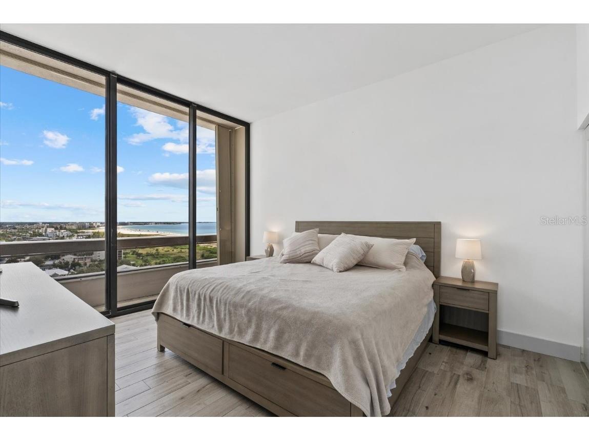 5400 Ocean Boulevard #17-04 Sarasota FL 34242 - GULF OF MEXICO A4667710 image18