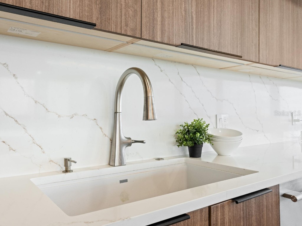 5400 Ocean Boulevard #5-3 Sarasota FL 34242 - THE GULF A4669686 image10