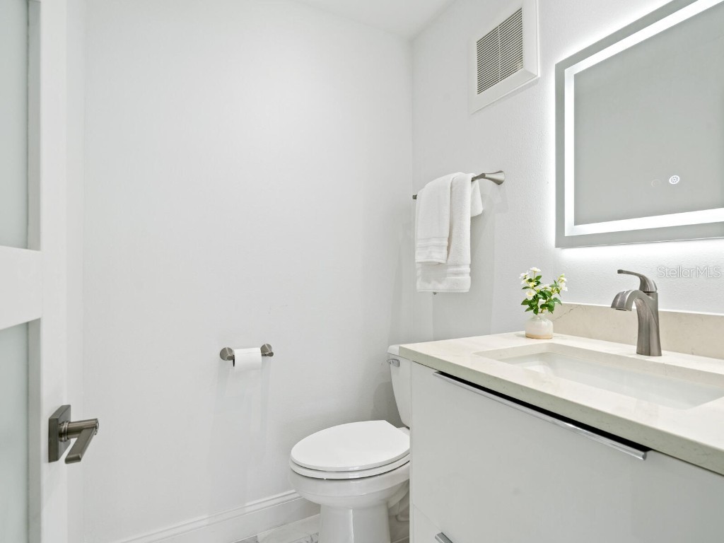 5400 Ocean Boulevard #5-3 Sarasota FL 34242 - THE GULF A4669686 image16