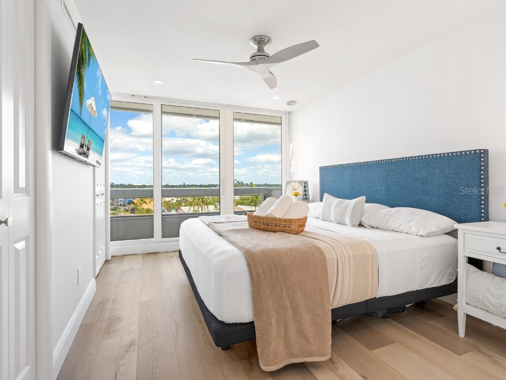 5400 Ocean Boulevard #5-3 Sarasota FL 34242 - THE GULF A4669686 image17