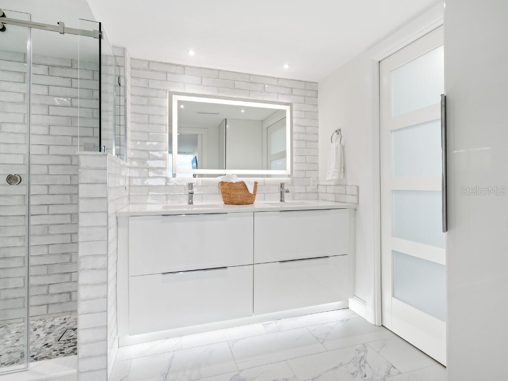 5400 Ocean Boulevard #5-3 Sarasota FL 34242 - THE GULF A4669686 image19