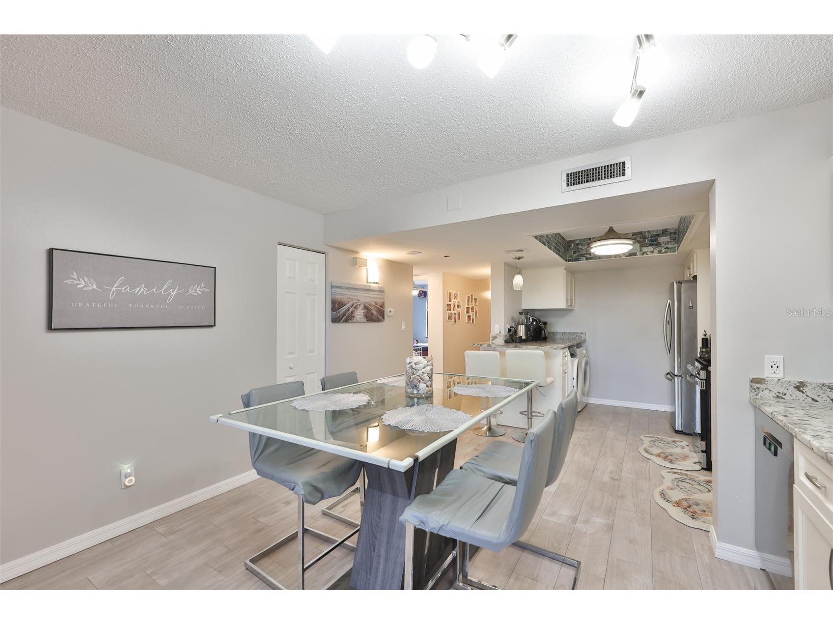 5400 Park Street N #208 Saint Petersburg FL 33709 - CROSS BAYOU TB8501658 image3