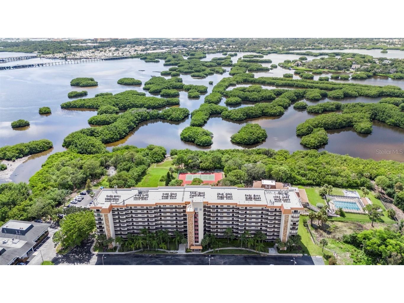 5400 Park Street N #404 Saint Petersburg FL 33709 A4621780 image1