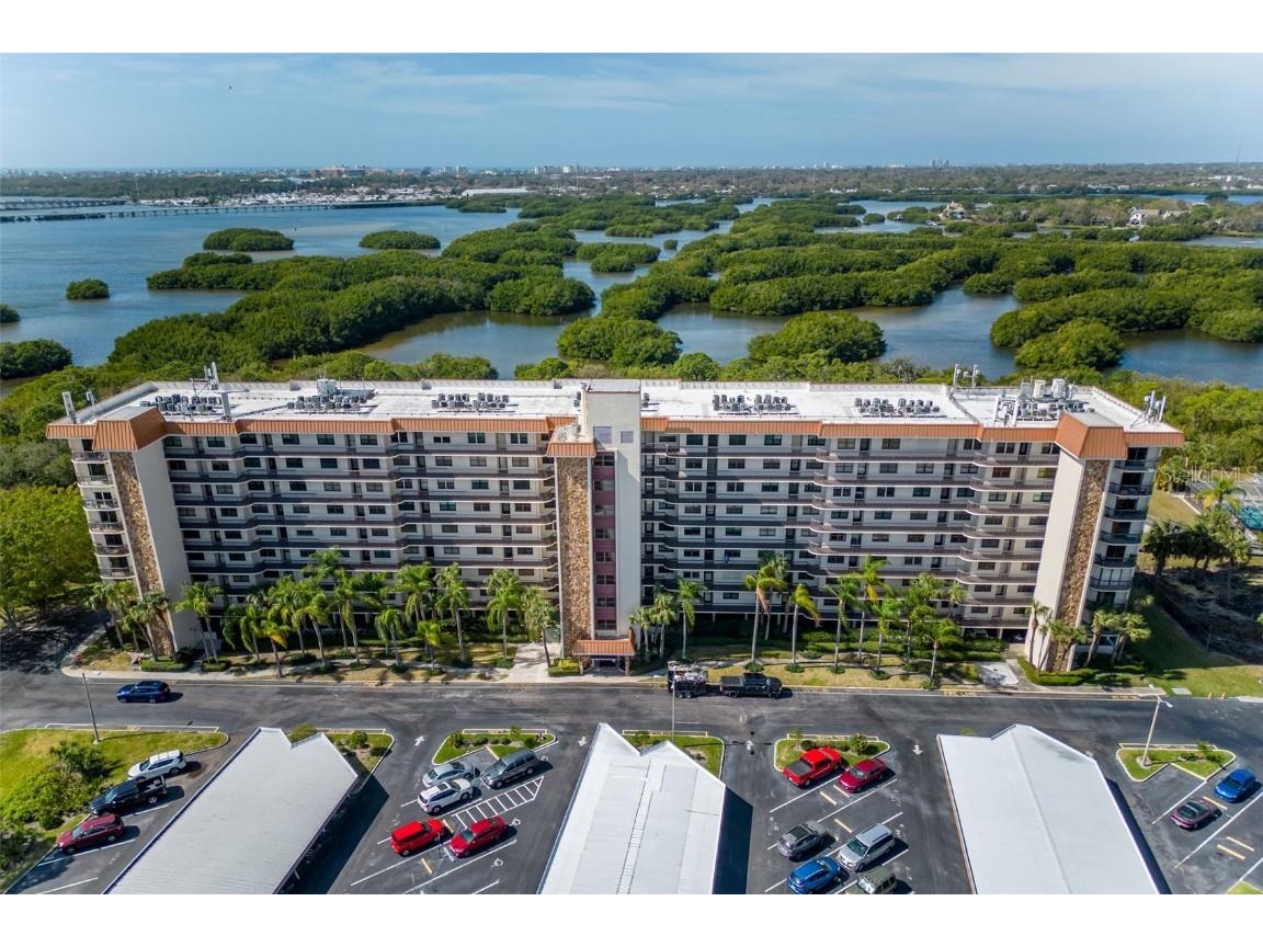 5400 Park Street N #705 Saint Petersburg FL 33709 U8230953 image1