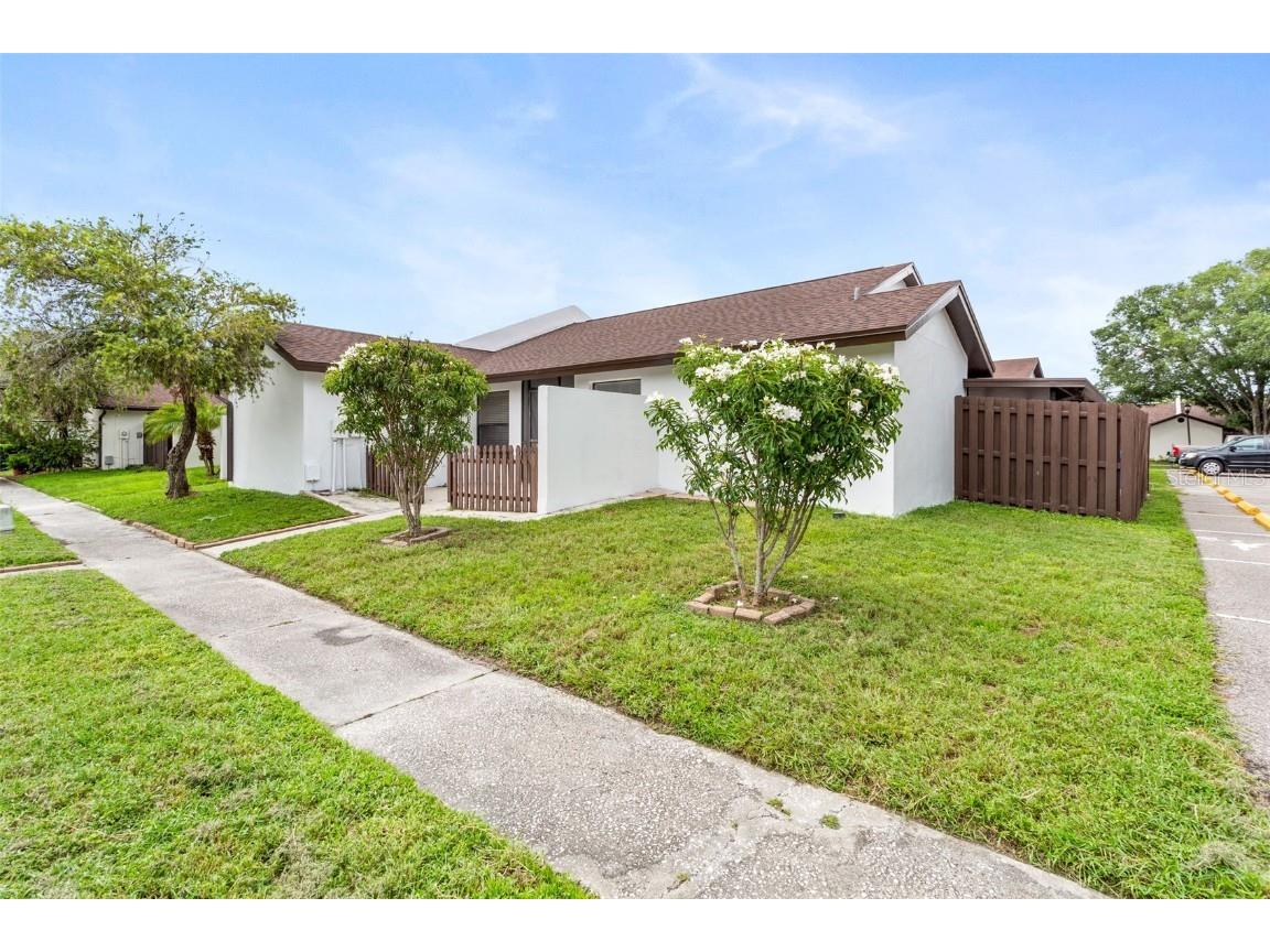 5401 Walstone Ct Tampa FL 33624 T3544185 image1