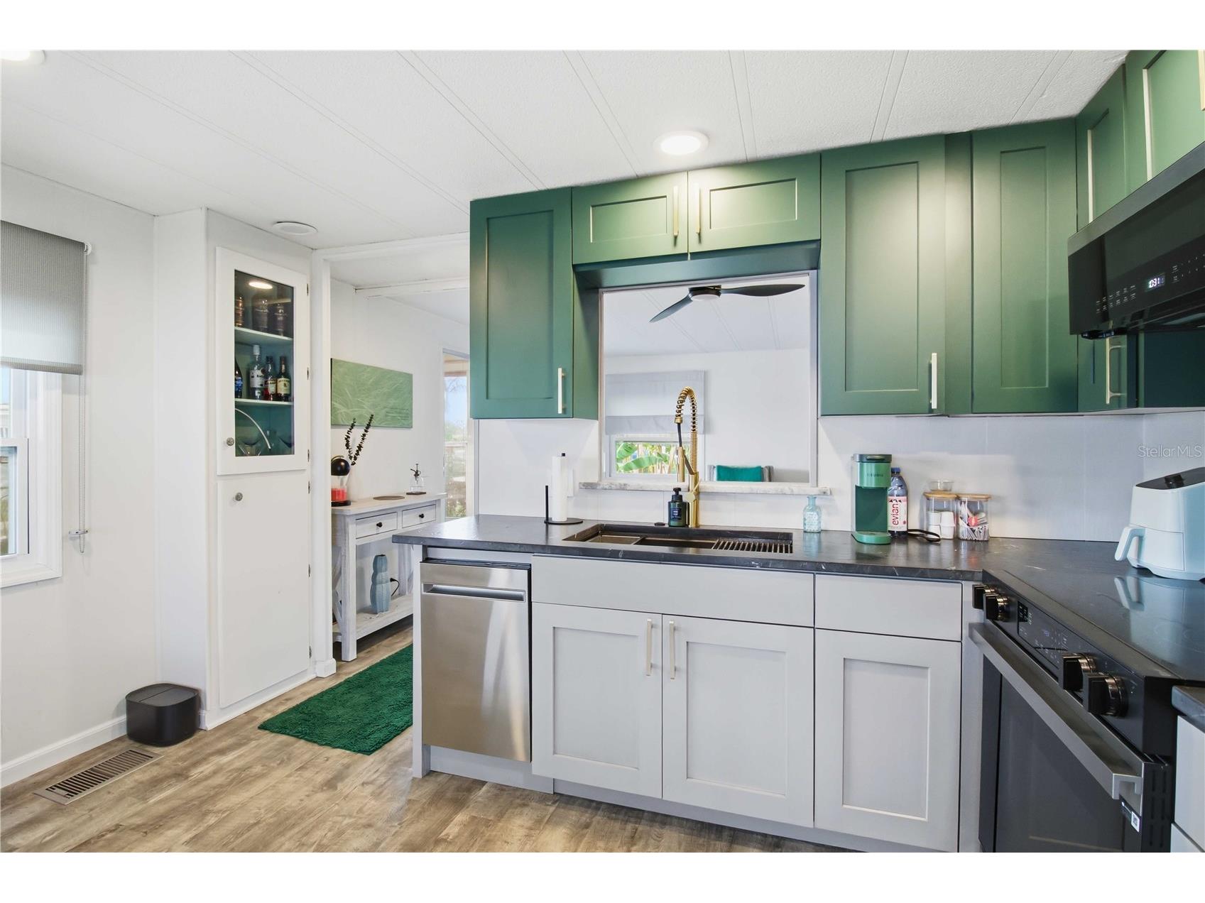 5402 Chateau Lane Bradenton FL 34207 D6147675 image4