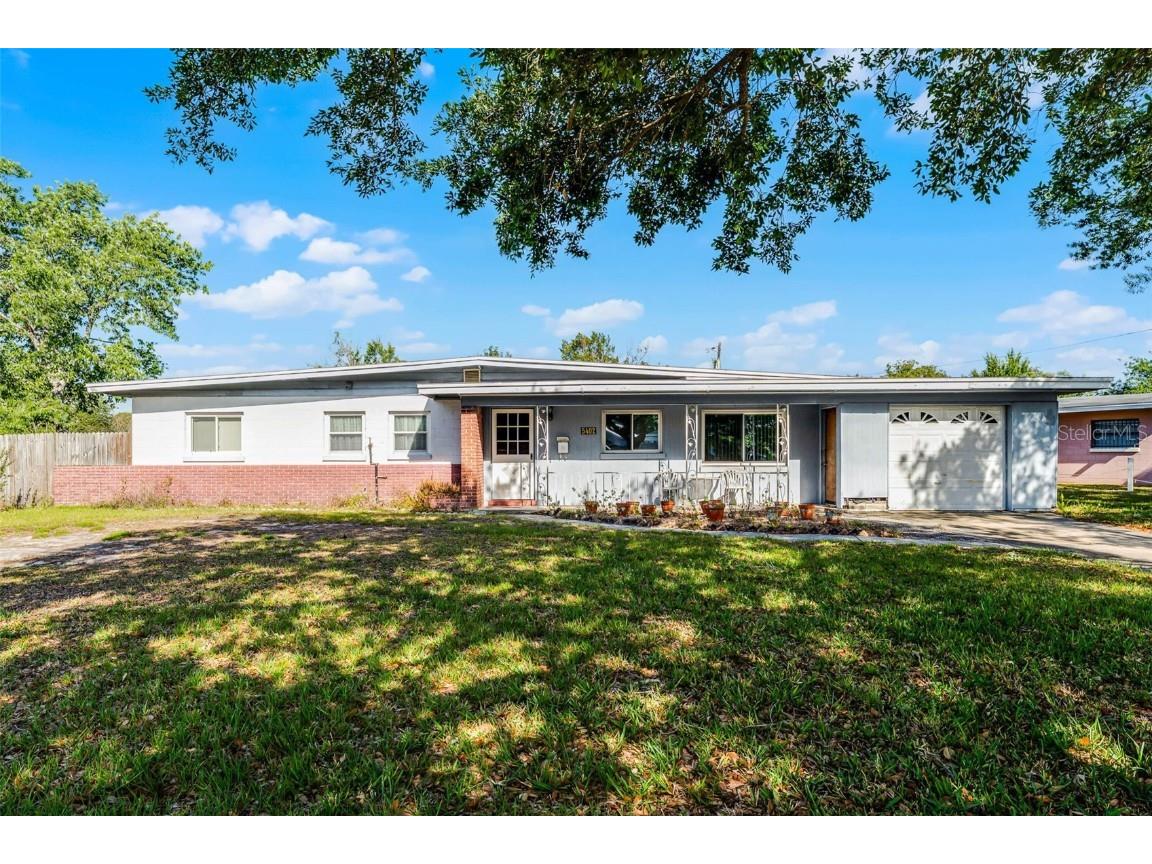 5402 Kingswood Drive Orlando FL 32810 - LAKE WESTON O6296759 image1