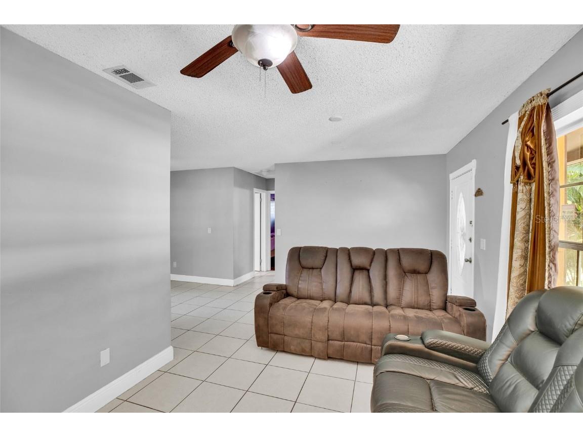 5402 Shannon Drive Fort Pierce FL 34951 TB8404732 image5