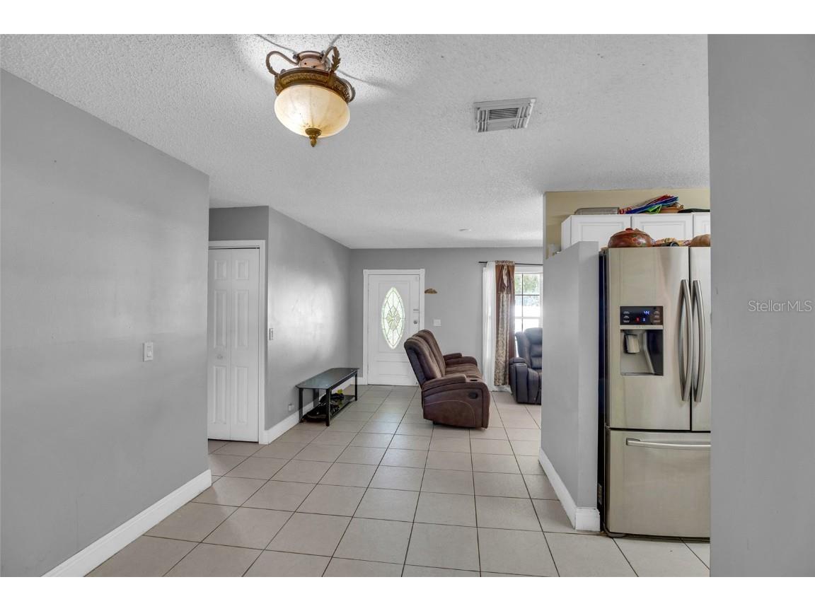 5402 Shannon Drive Fort Pierce FL 34951 TB8404732 image7