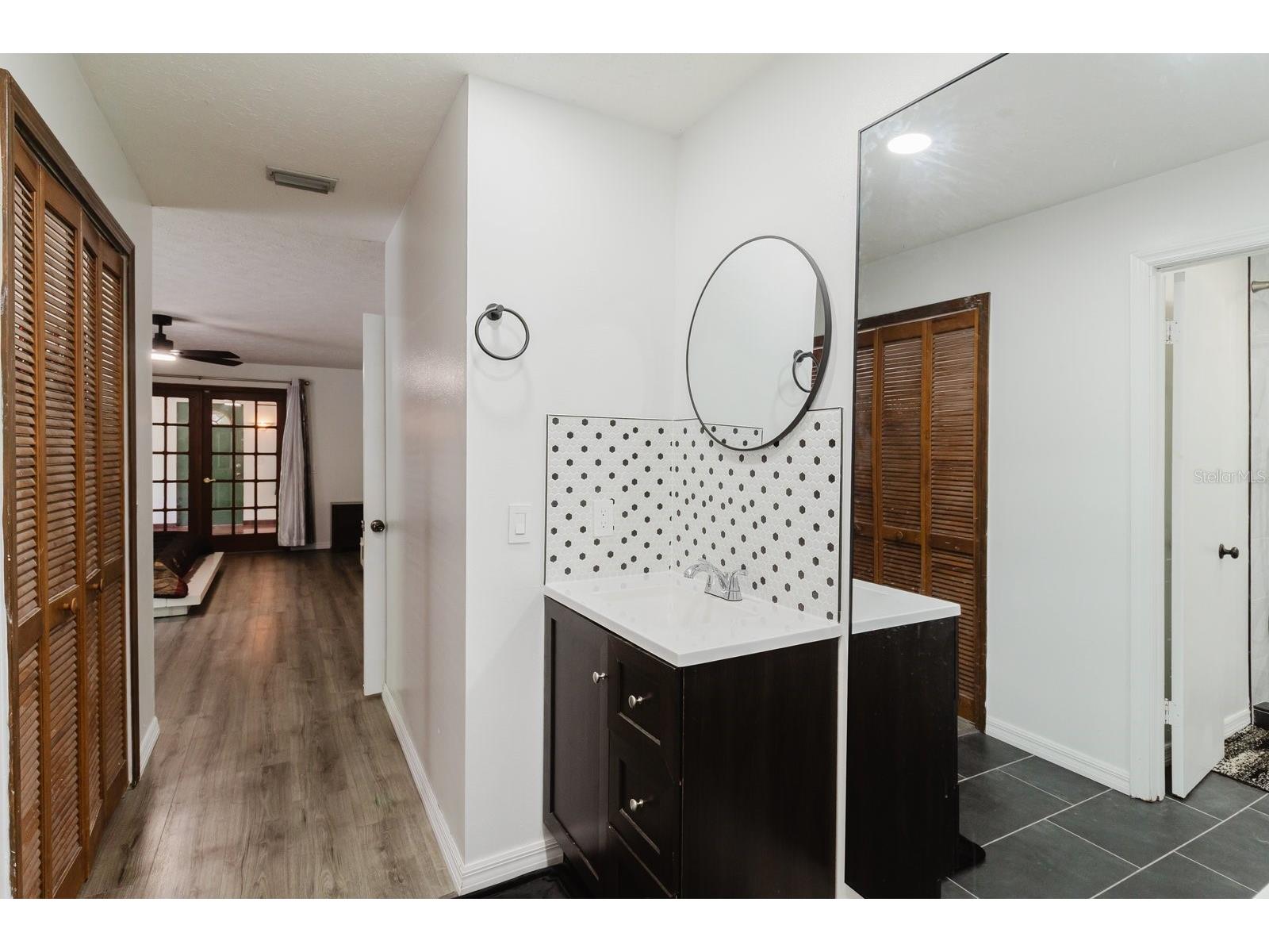 5402 Swallow Drive Land O Lakes FL 34639 TB8496621 image17