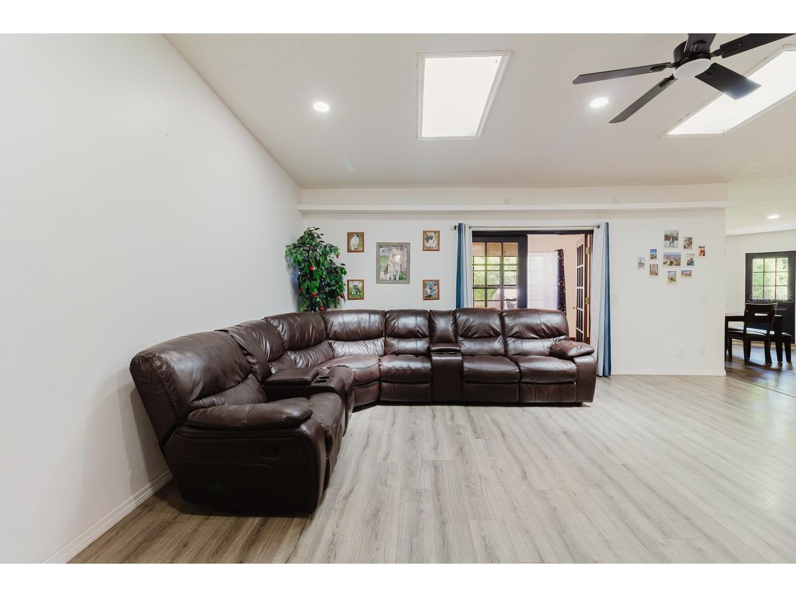 5402 Swallow Drive Land O Lakes FL 34639 TB8496621 image3
