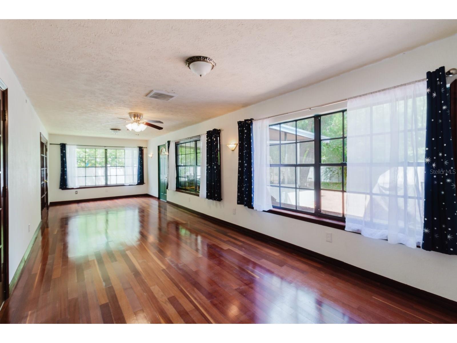 5402 Swallow Drive Land O Lakes FL 34639 TB8496621 image30