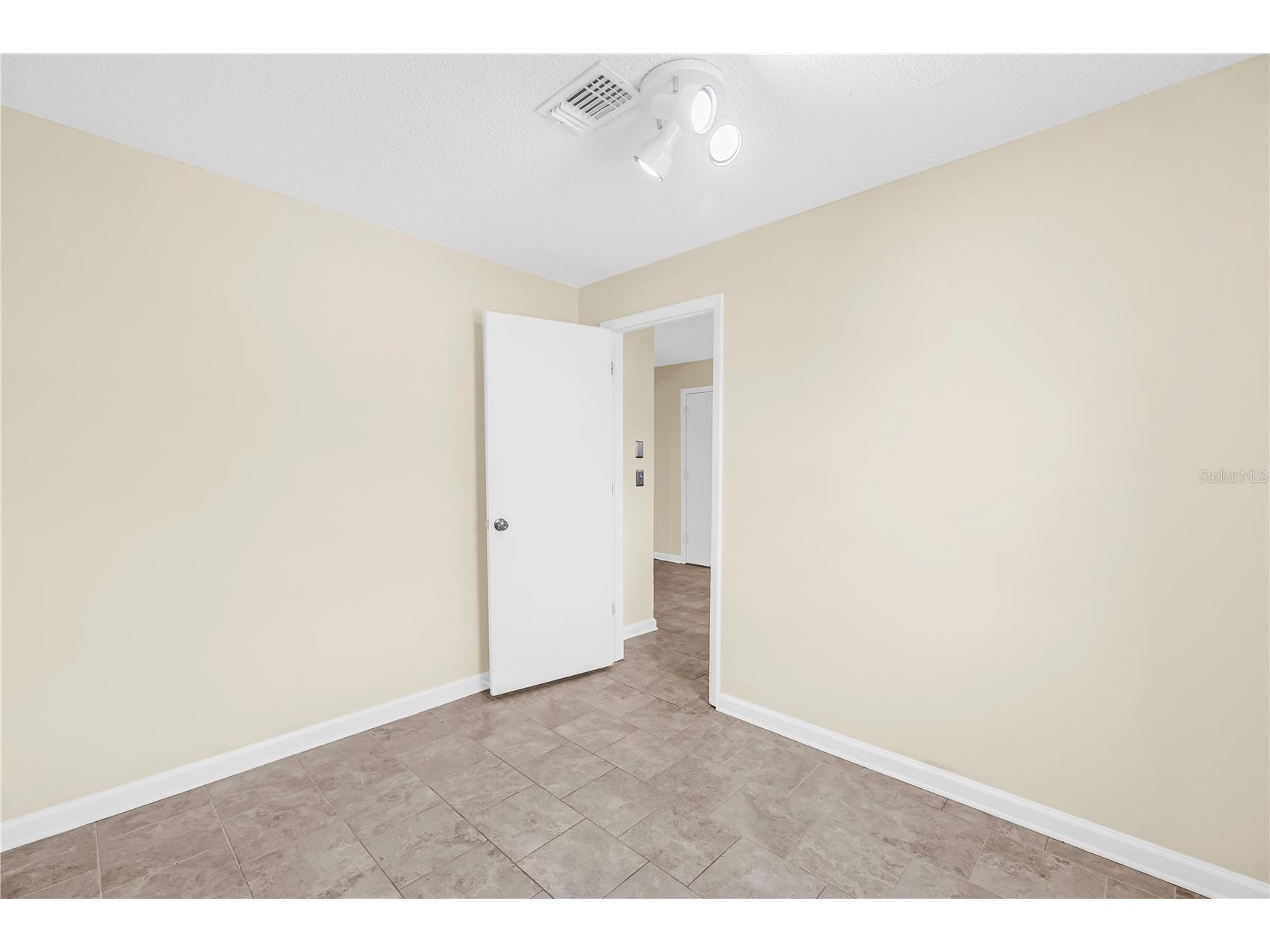 5403 Sweetwater Terrace Circle #5403 Tampa FL 33634 TB8531612 image11
