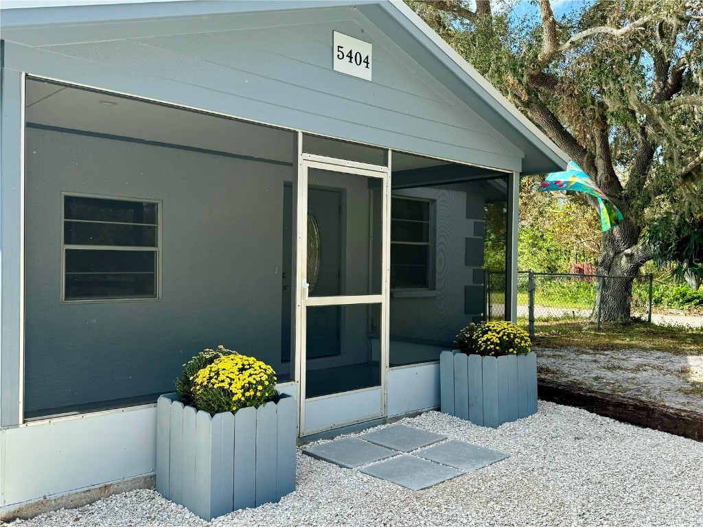 5404 Dorsay Street Sarasota FL 34232 A4627128 image1