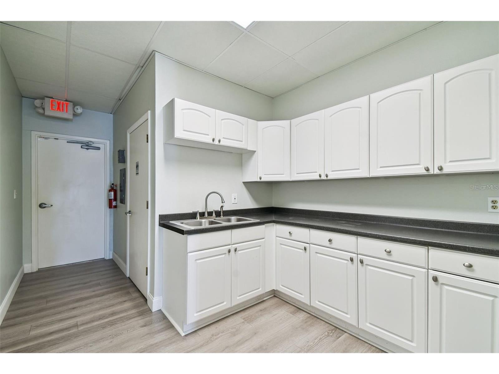 5404 Hoover Boulevard #18 Tampa FL 33634 TB8466710 image13