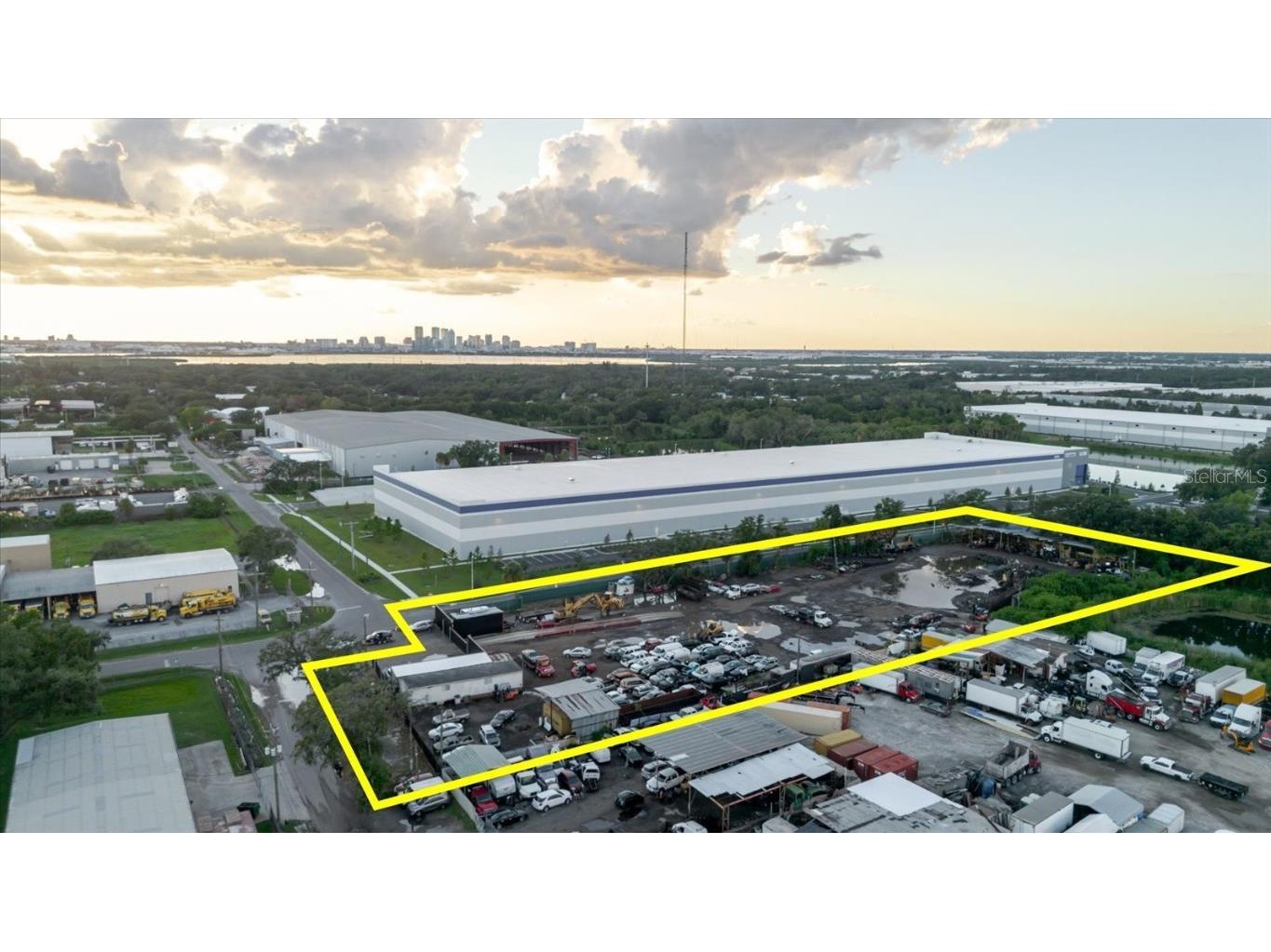 5404 S 24th Avenue Tampa FL 33619 TB8429219 image1