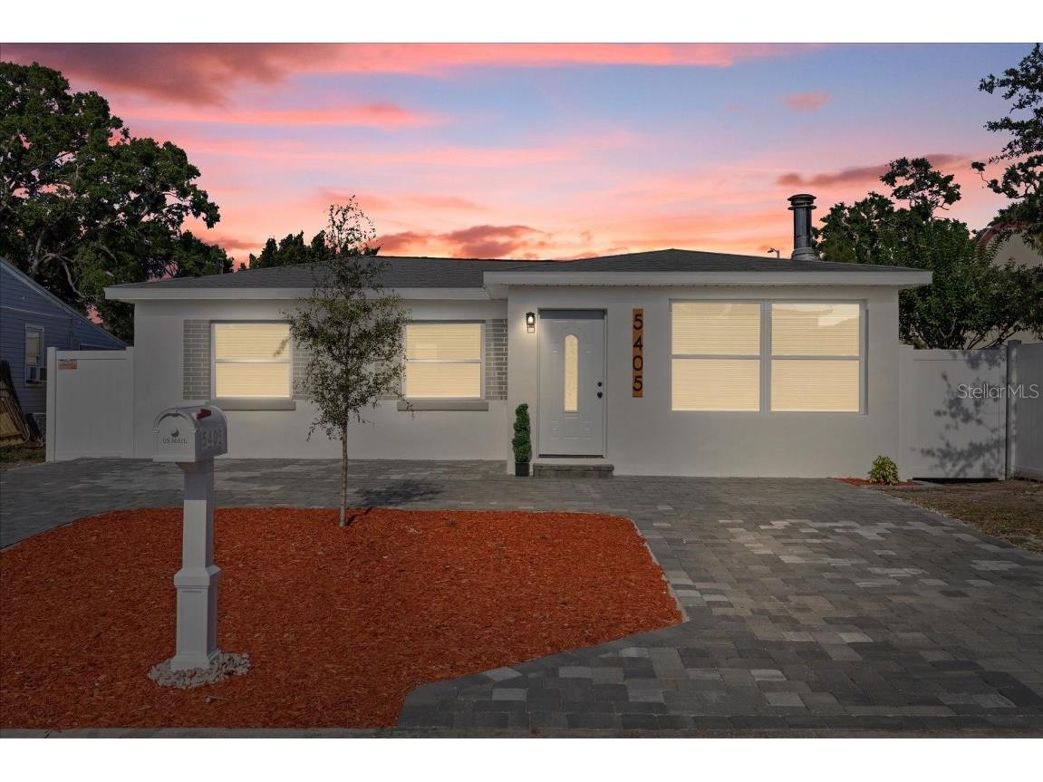 5405 59th Street N Saint Petersburg FL 33709 TB8386193 image1