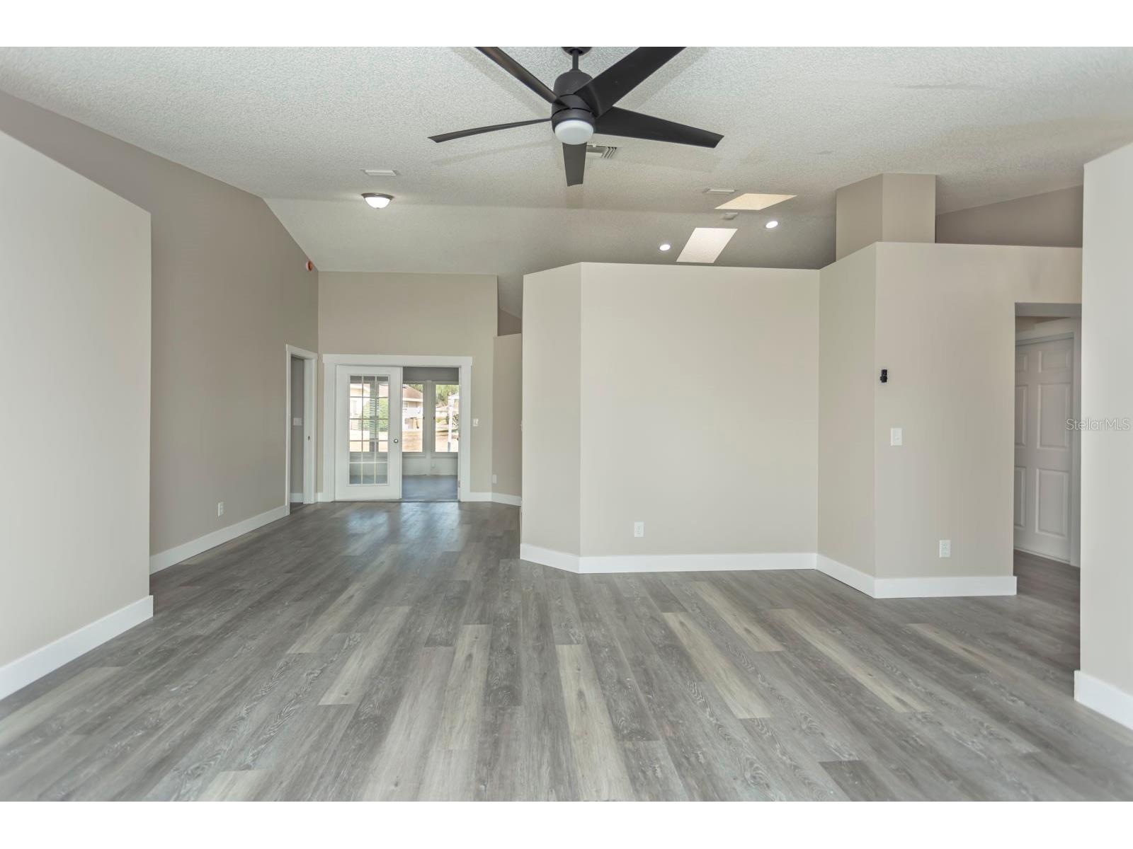 5405 Queen Victoria Drive Leesburg FL 34748 W7882213 image11