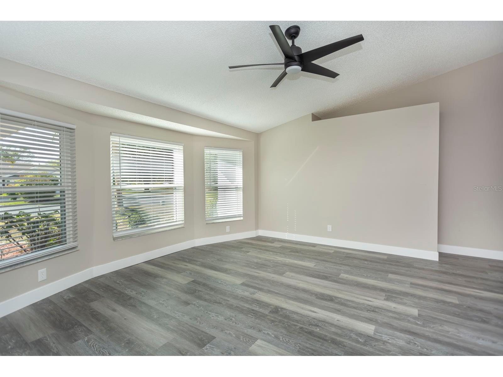 5405 Queen Victoria Drive Leesburg FL 34748 W7882213 image9