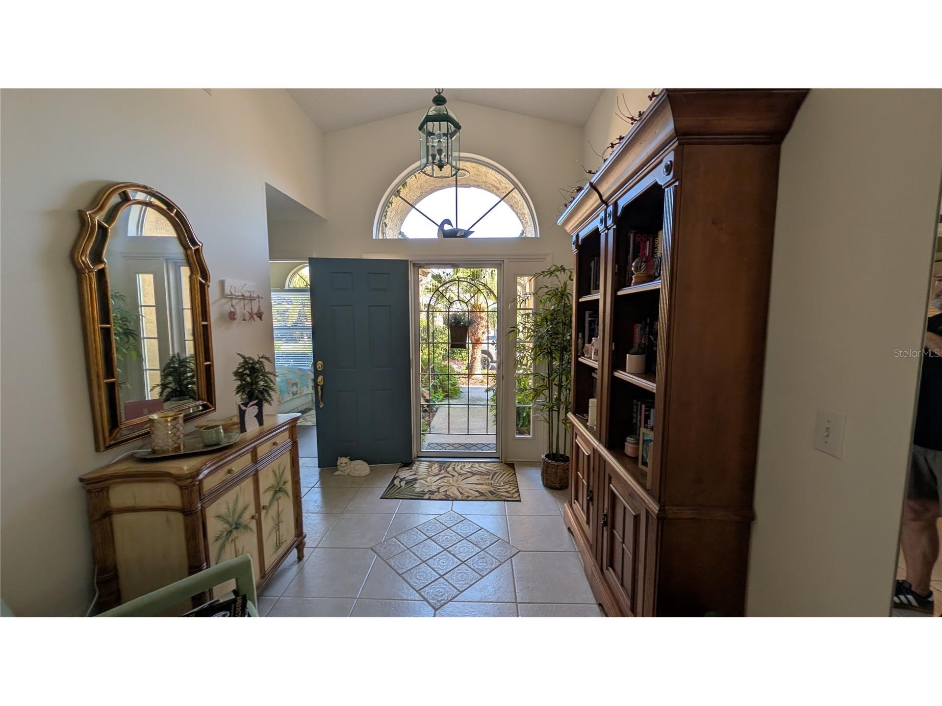 5406 83rd Terrace E Sarasota FL 34243 A4696432 image2