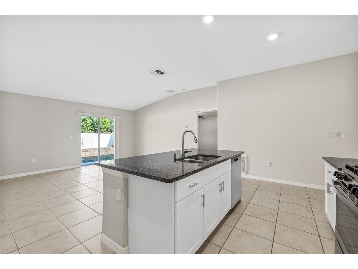 5406 Amaryllis Garden Street Apollo Beach FL 33572 TB8454453 image11