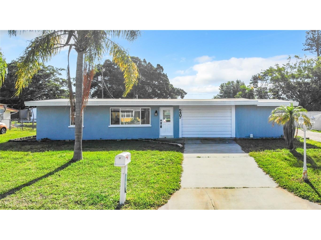 5407 6th Street E Bradenton FL 34203 A4607035 image1