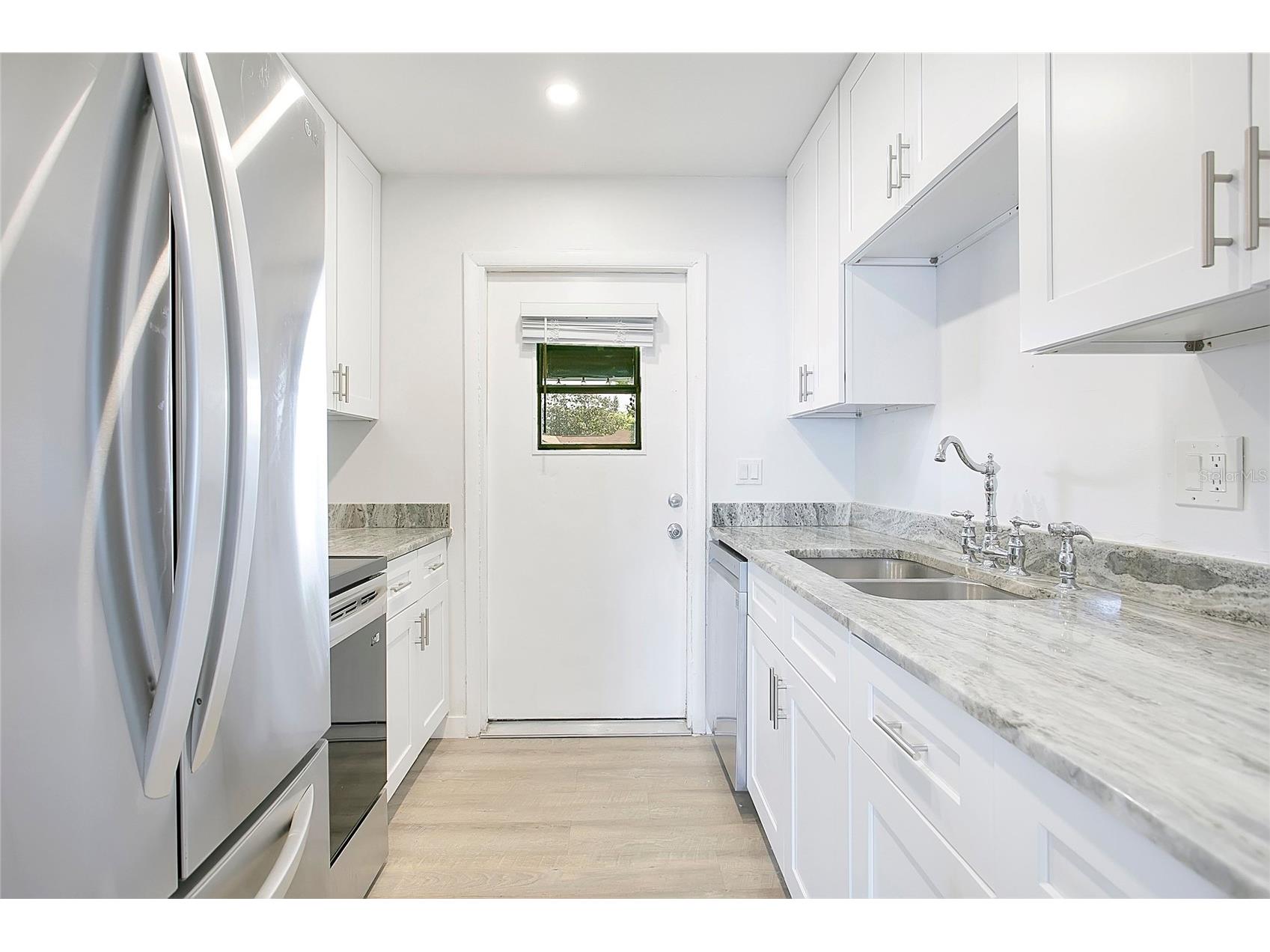 5407 Hansel Avenue #G12 Orlando FL 32809 - CONWAY CHAIN OF LAKES O6395112 image8