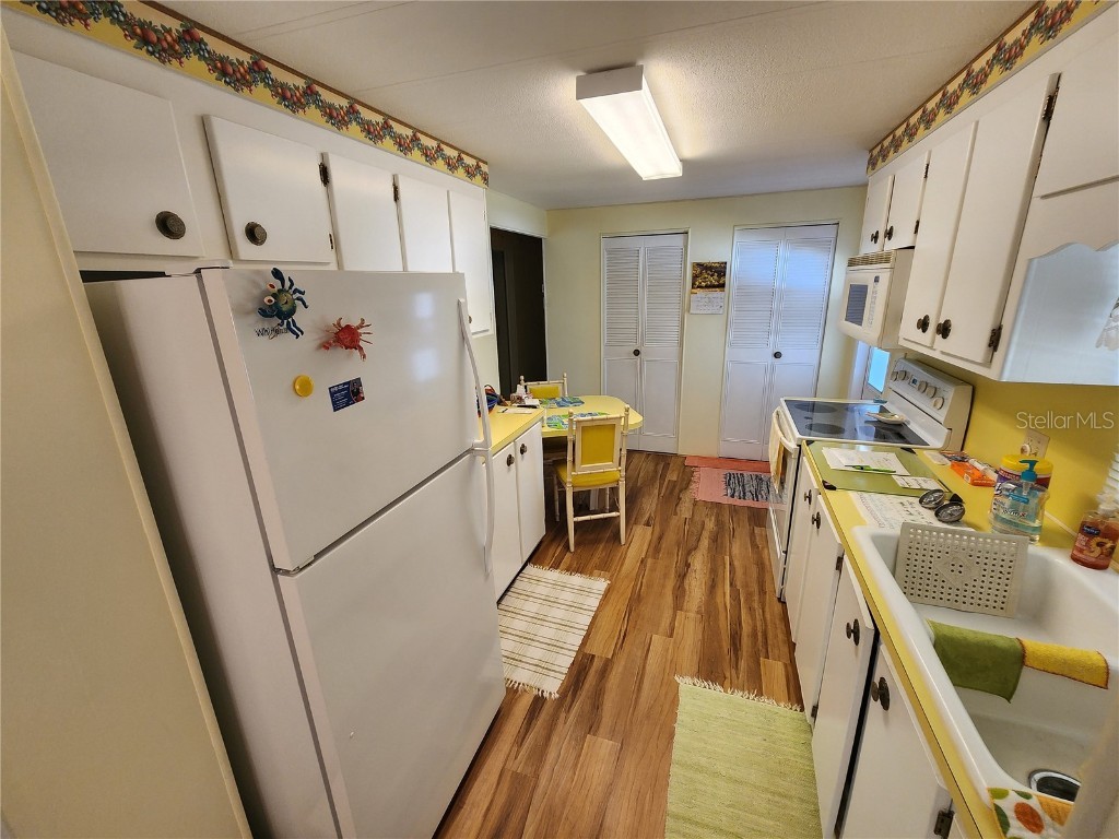 5408 Chateau Lane Bradenton FL 34207 A4649373 image5