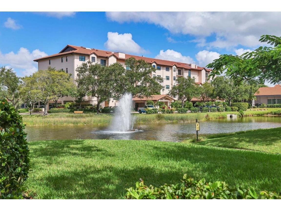 5408 Eagles Point Circle #102 Sarasota FL 34231 A4668010 image30