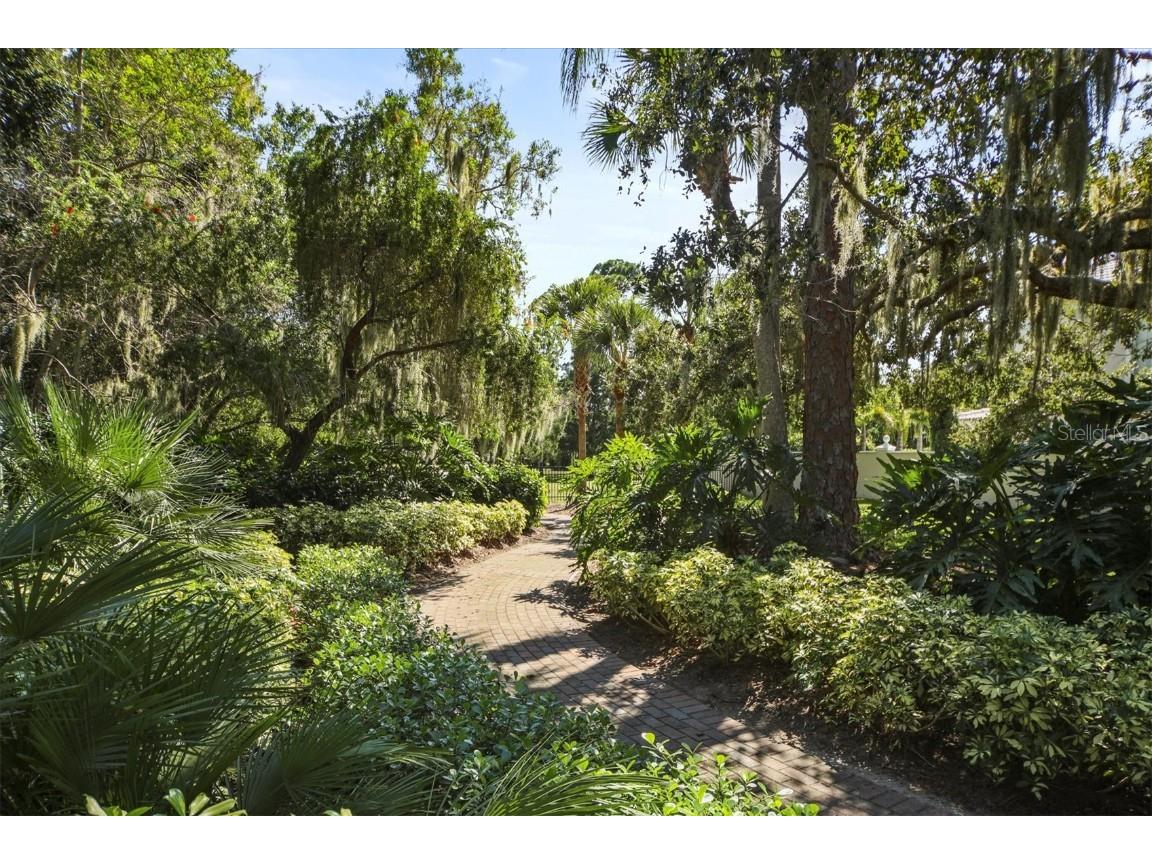 5408 Eagles Point Circle #102 Sarasota FL 34231 A4668010 image44