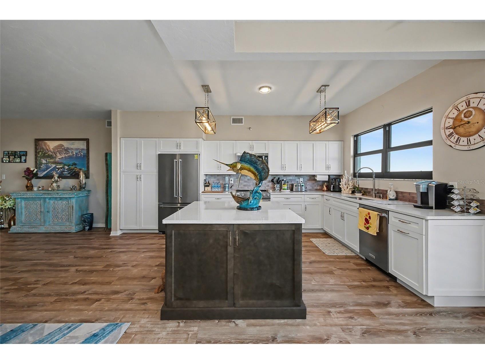 5408 Eagles Point Circle #302 Sarasota FL 34231 - INTRACOASTAL WATERWAY A4678903 image10