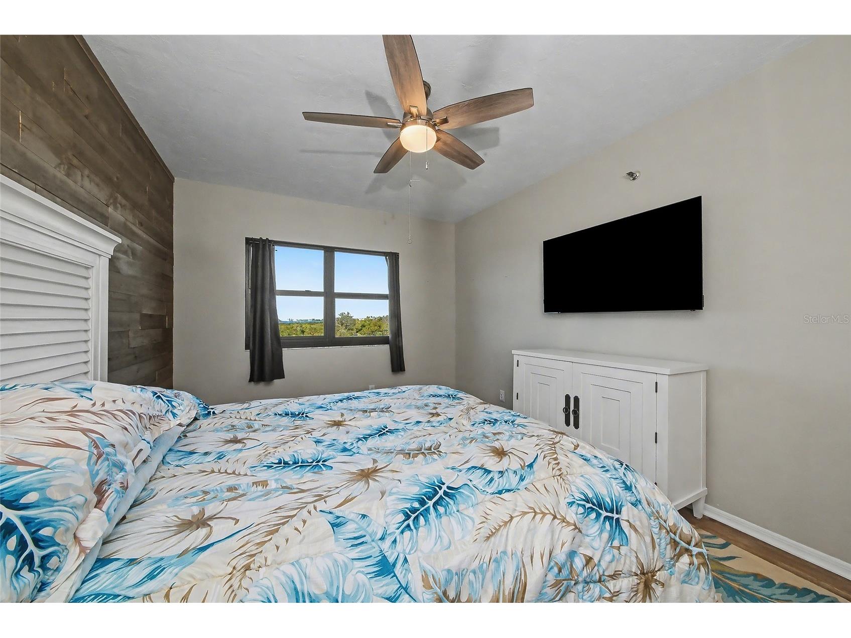 5408 Eagles Point Circle #302 Sarasota FL 34231 - INTRACOASTAL WATERWAY A4678903 image24