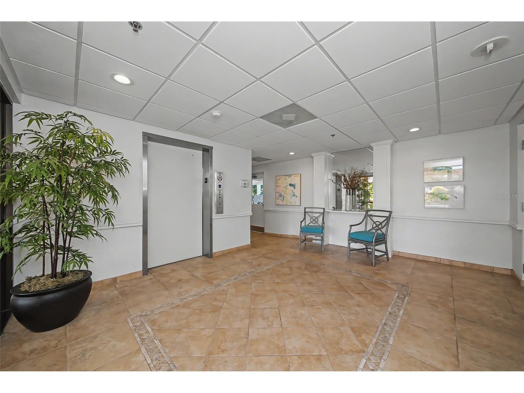 5408 Eagles Point Circle #302 Sarasota FL 34231 - INTRACOASTAL WATERWAY A4678903 image36