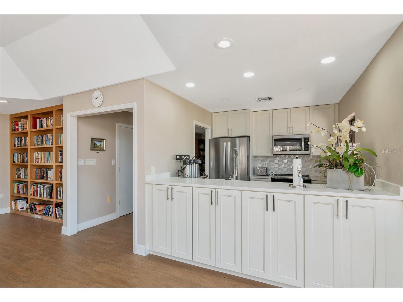 5408 Eagles Point Circle #302 Sarasota FL 34231 - INTRACOASTAL WATERWAY A4678903 image51