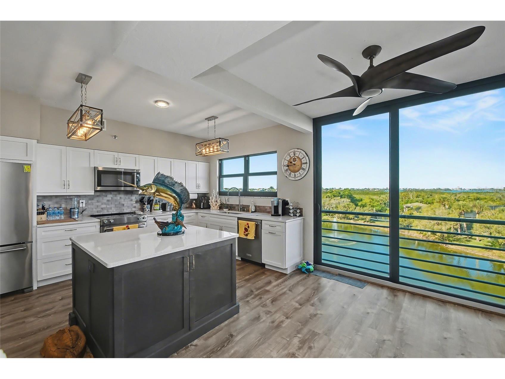 5408 Eagles Point Circle #302 Sarasota FL 34231 A4695917 image19