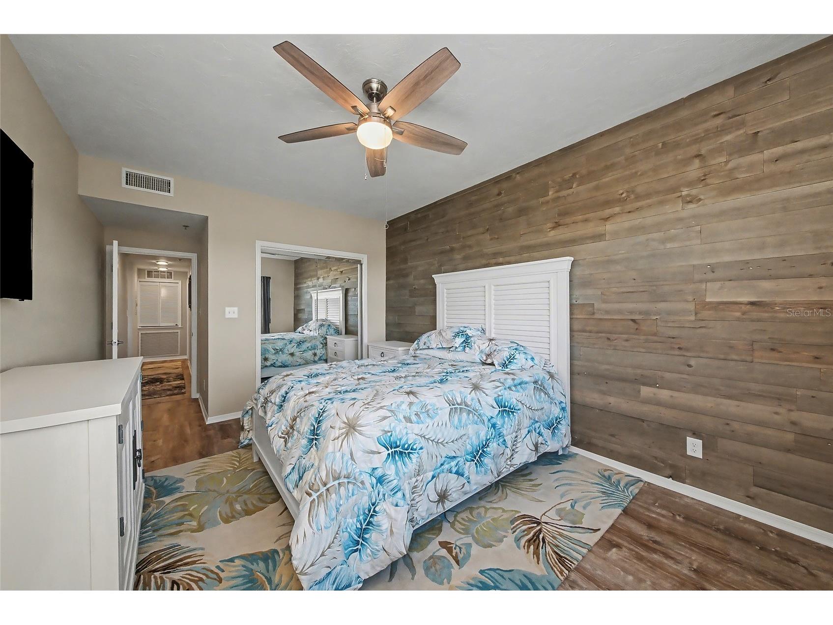 5408 Eagles Point Circle #302 Sarasota FL 34231 A4695917 image33