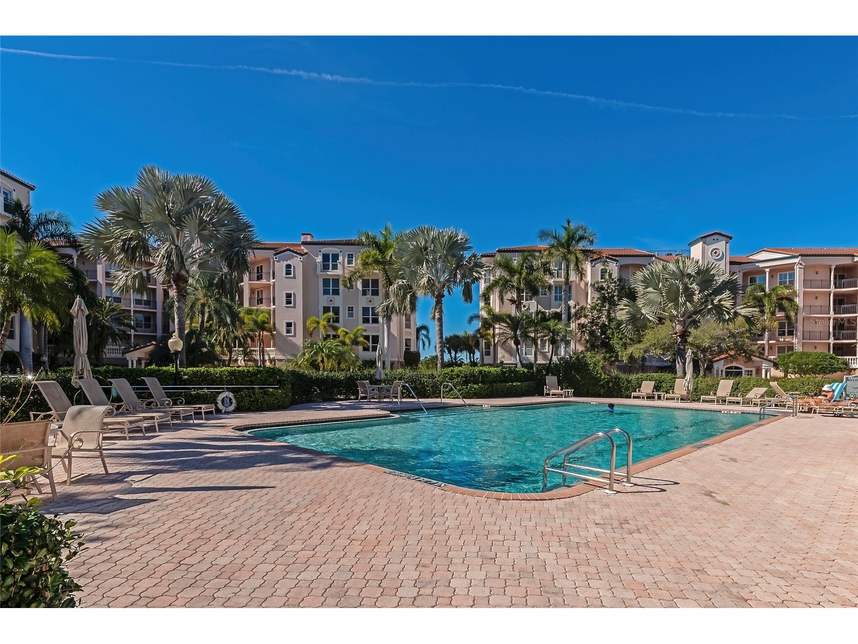5408 Eagles Point Circle #302 Sarasota FL 34231 A4695917 image51