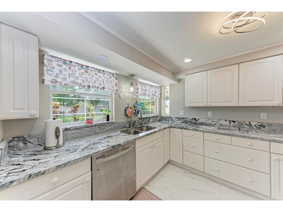 5408 Evora Avenue Sarasota FL 34235 A4668995 image13